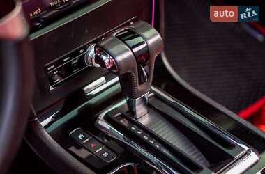 Кабриолет Ford Mustang 2010 в 