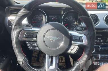 Купе Ford Mustang 2015 в 