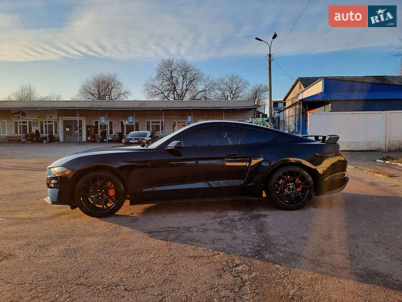 Купе Ford Mustang 2018 в Києві