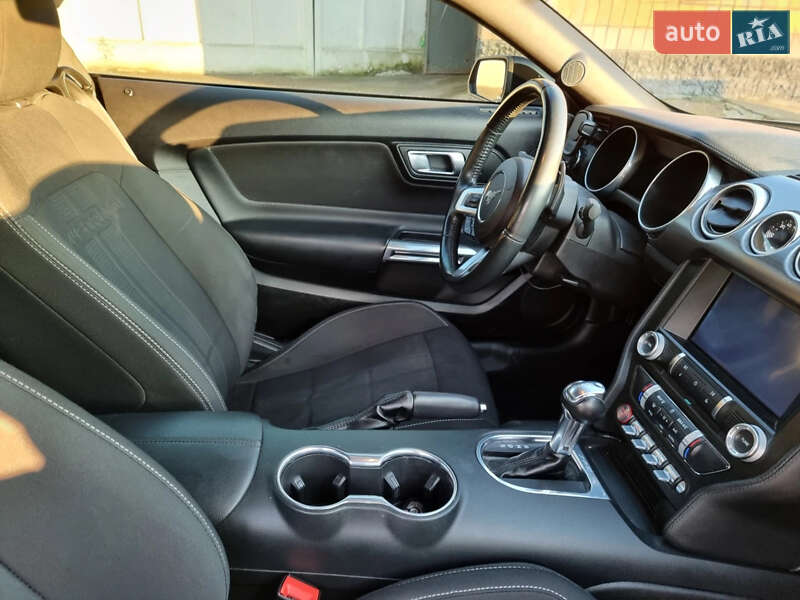 Купе Ford Mustang 2018 в Києві