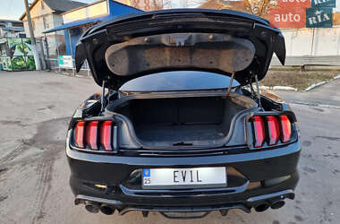 Купе Ford Mustang 2018 в 
