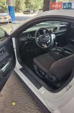 Купе Ford Mustang 2015 в 