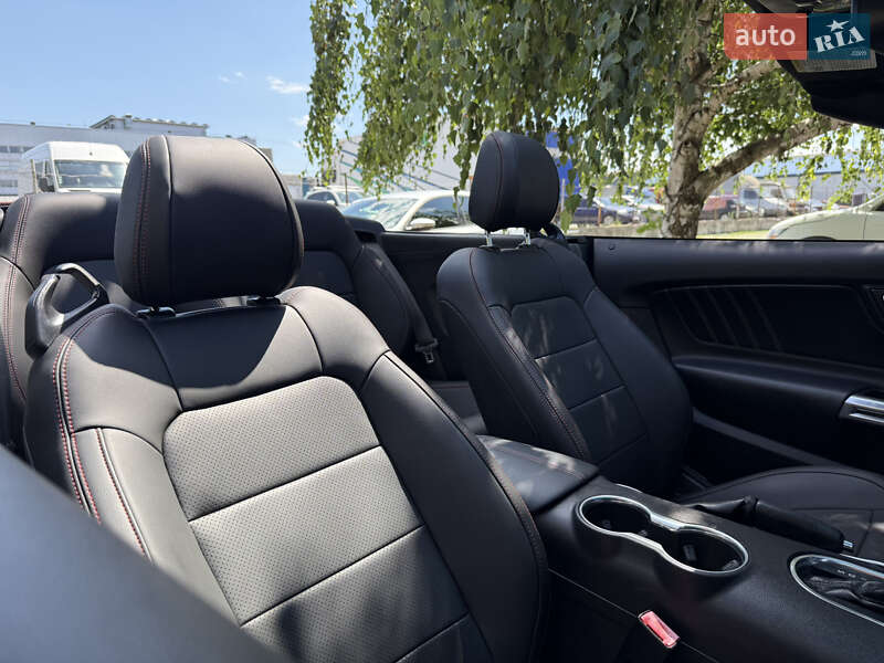 Кабриолет Ford Mustang 2019 в Черновцах фото 41 Кабриолет Ford Mustang 2019 в Черновцах
