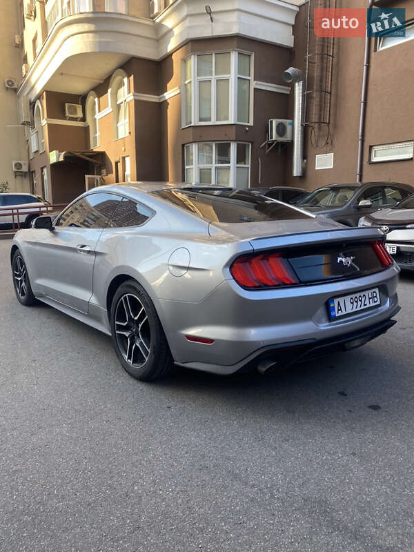 Купе Ford Mustang 2019 в Києві