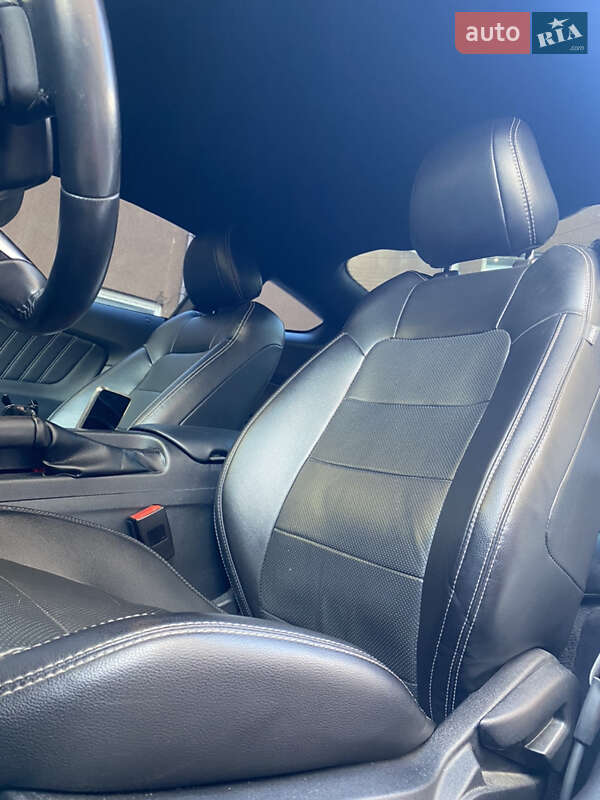 Купе Ford Mustang 2019 в Києві