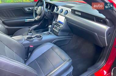 Кабриолет Ford Mustang 2019 в 