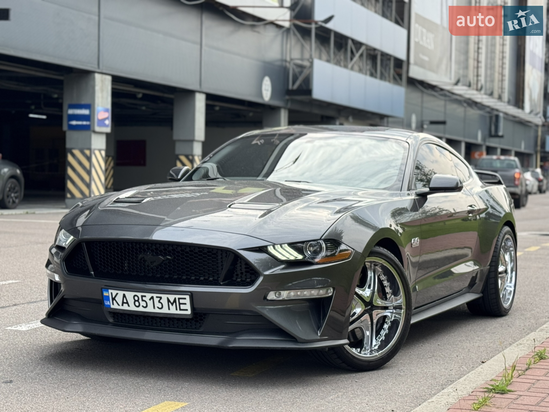 2018 Ford Mustang - фото 1