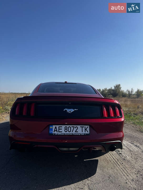 Купе Ford Mustang 2016 в Днепре фото 10 Купе Ford Mustang 2016 в Днепре