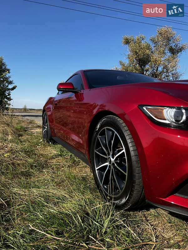 Купе Ford Mustang 2016 в Днепре фото 2 Купе Ford Mustang 2016 в Днепре