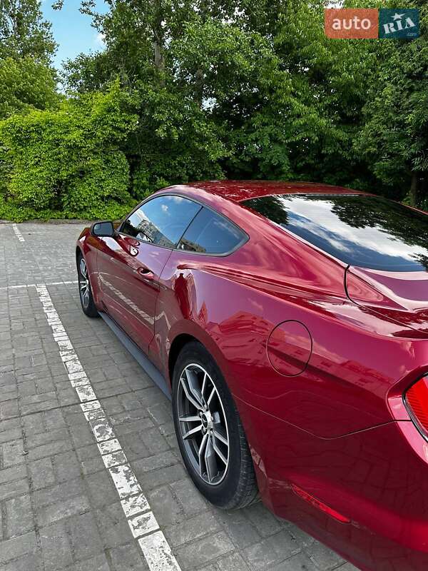 Купе Ford Mustang 2017 в Львове