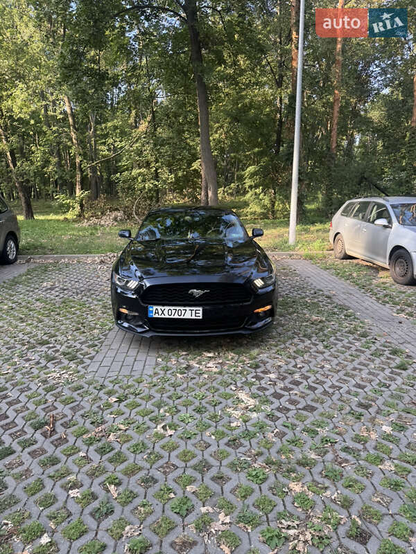 Купе Ford Mustang 2016 в Харькове