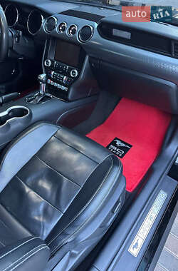 Купе Ford Mustang 2014 в 
