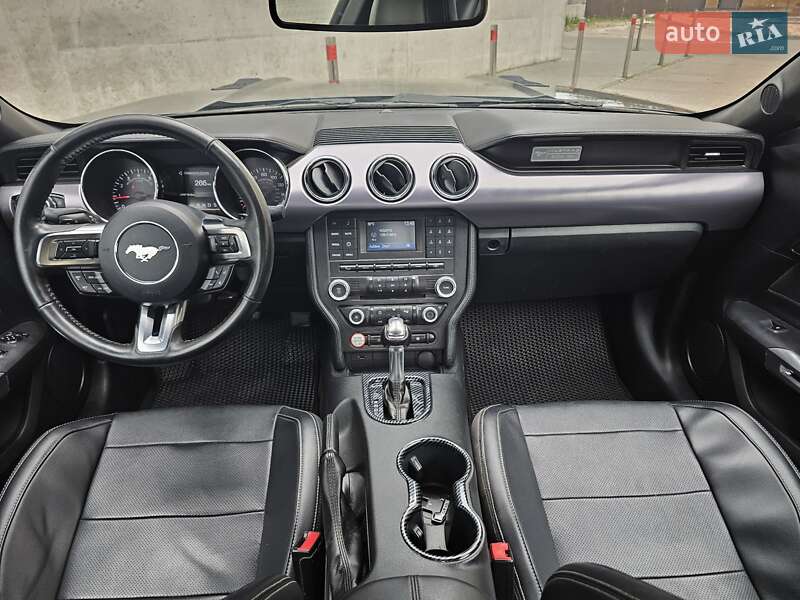 Купе Ford Mustang 2016 в Киеве