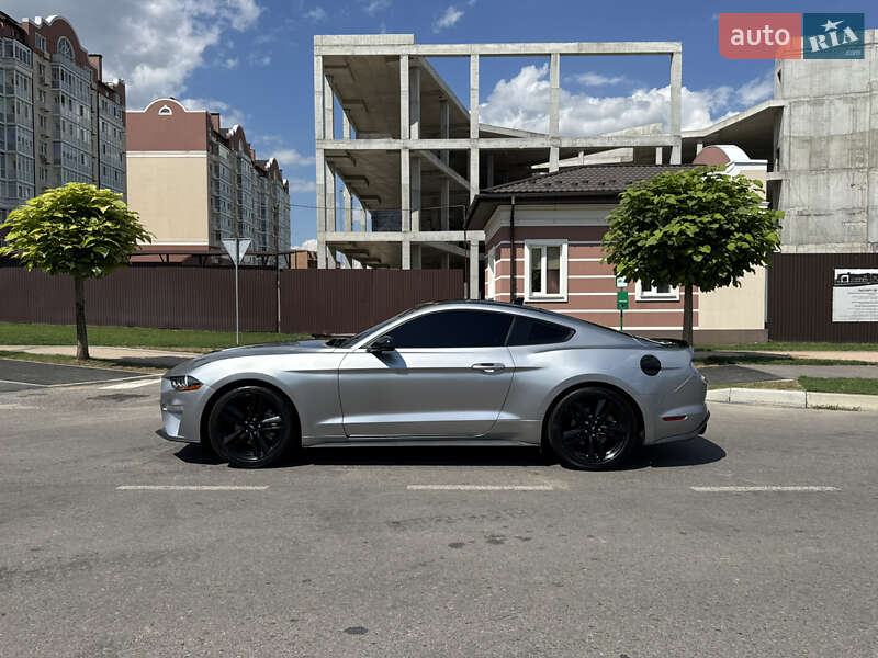 Ford Mustang 2021