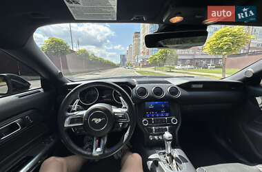 Купе Ford Mustang 2021 в 