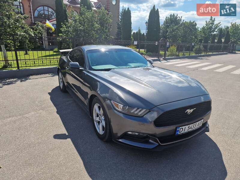Купе Ford Mustang 2017 в Киеве фото 11 Купе Ford Mustang 2017 в Киеве