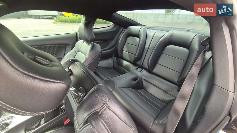 Купе Ford Mustang 2016 в Києві