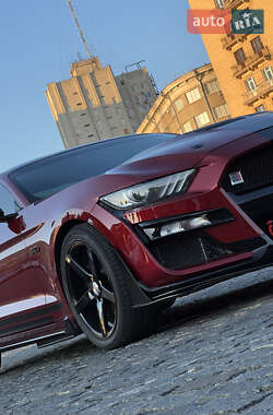 Купе Ford Mustang 2017 в 
