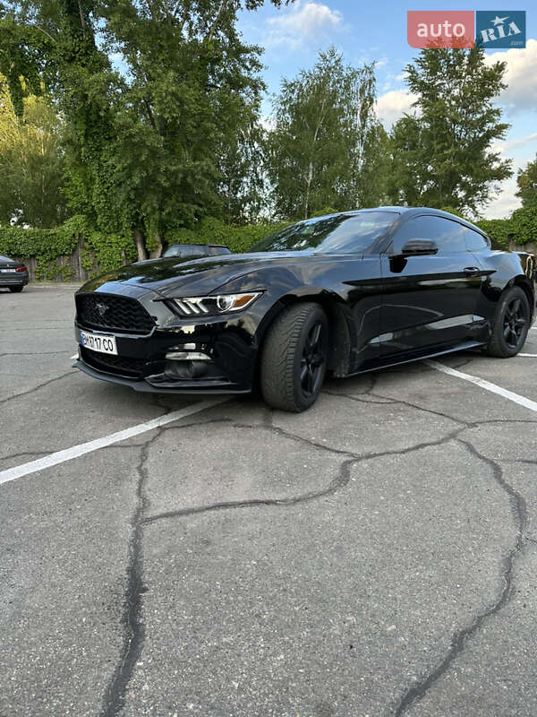 Купе Ford Mustang 2015 в Днепре