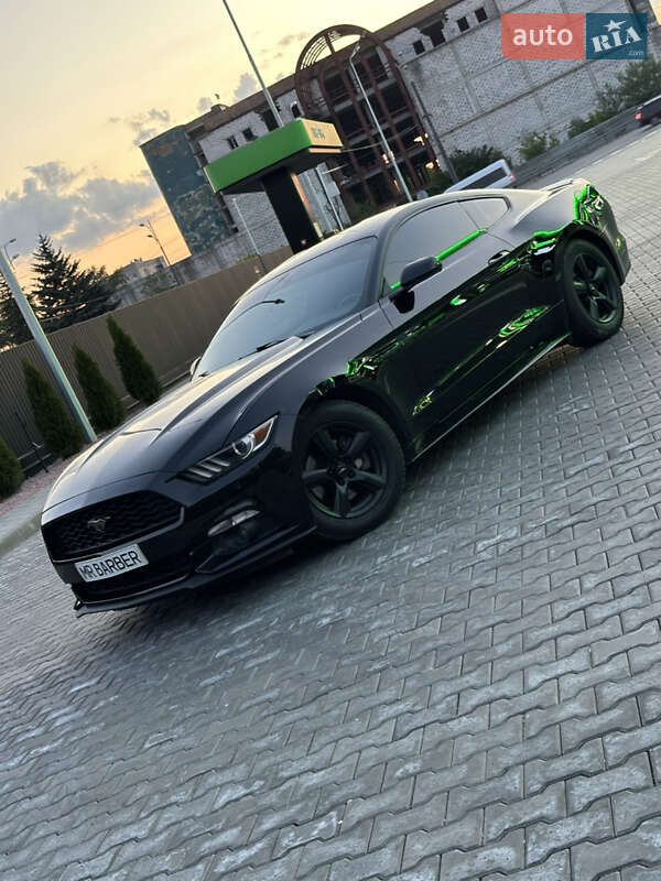 Купе Ford Mustang 2015 в Днепре фото 8 Купе Ford Mustang 2015 в Днепре