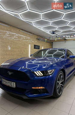 Купе Ford Mustang 2016 в 