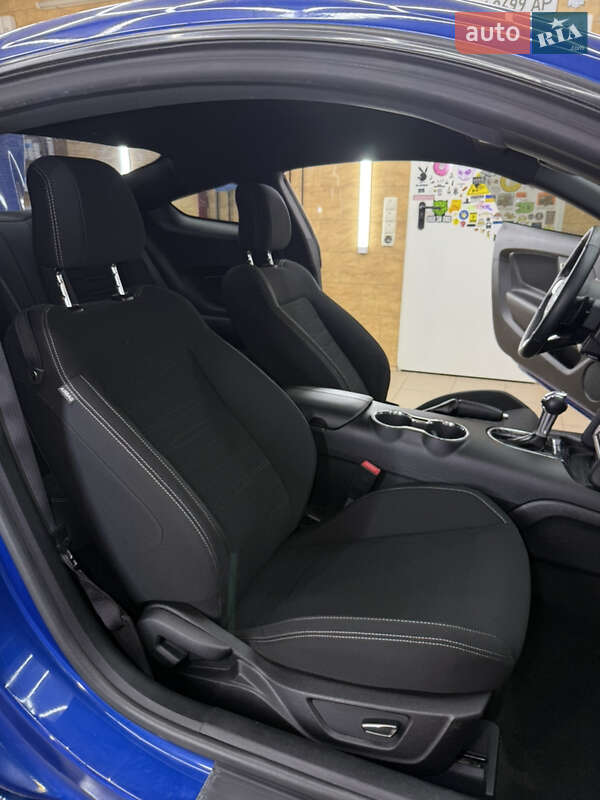 Купе Ford Mustang 2016 в Харькове