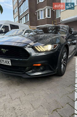 Купе Ford Mustang 2015 в 
