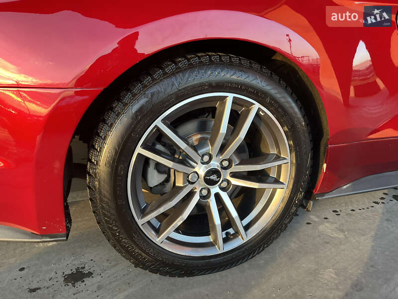 Купе Ford Mustang 2016 в Львове
