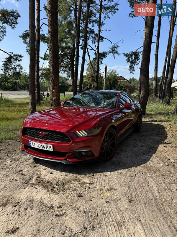 Купе Ford Mustang 2015 в Киеве
