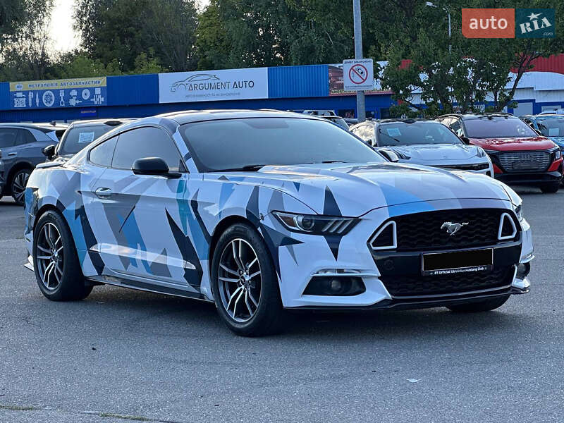 Купе Ford Mustang 2014 в Киеве