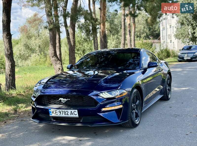 Купе Ford Mustang 2019 в 