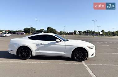 Купе Ford Mustang 2017 в 