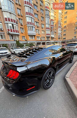 Купе Ford Mustang 2018 в 