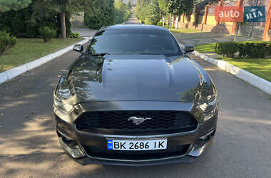 Купе Ford Mustang 2017 в 