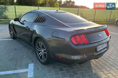Купе Ford Mustang 2015 в 
