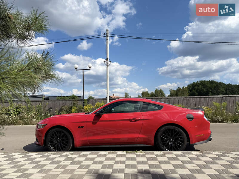 Купе Ford Mustang 2017 в Киеве