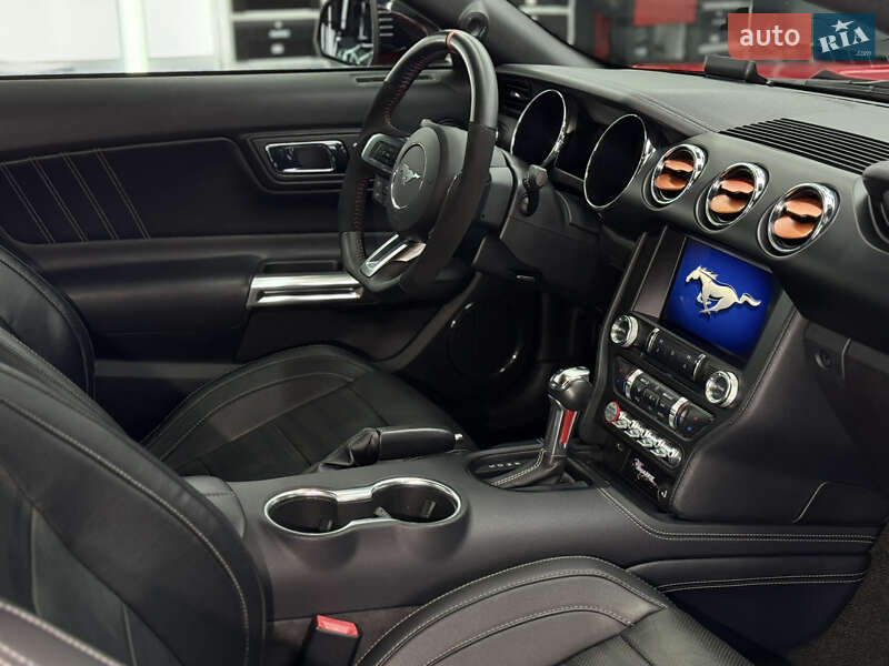 Купе Ford Mustang 2017 в Киеве