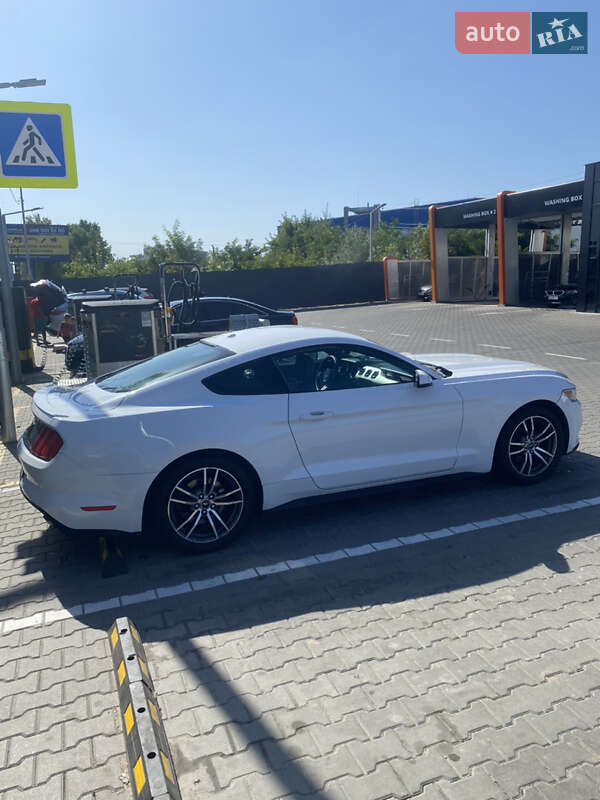 Купе Ford Mustang 2017 в Киеве