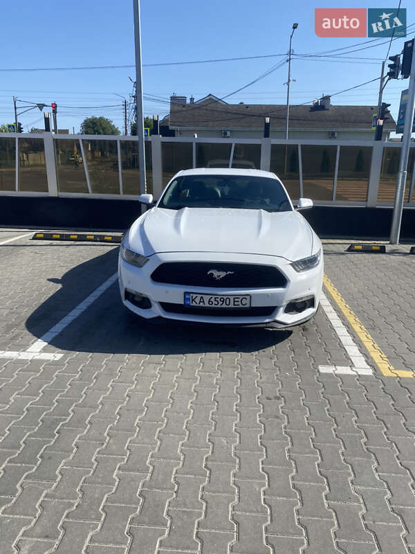 Купе Ford Mustang 2017 в Киеве