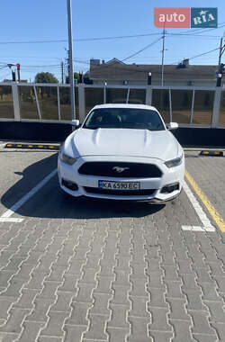 Купе Ford Mustang 2017 в 