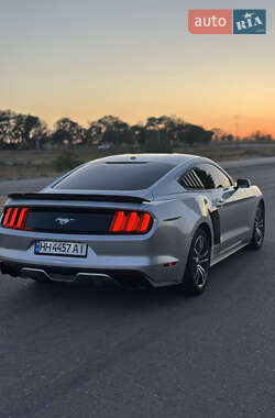 Купе Ford Mustang 2016 в 