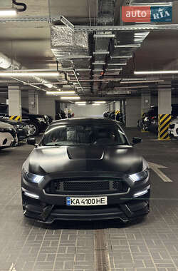 Купе Ford Mustang 2015 в 