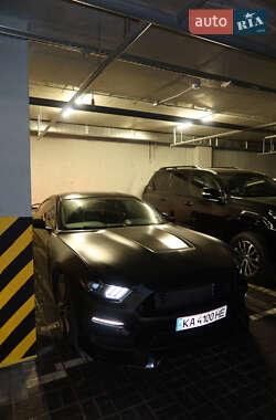 Купе Ford Mustang 2015 в 