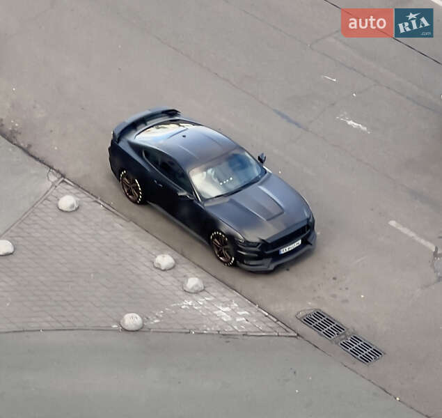 Купе Ford Mustang 2015 в Львове