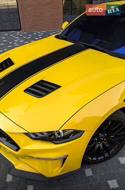 Купе Ford Mustang 2014 в 