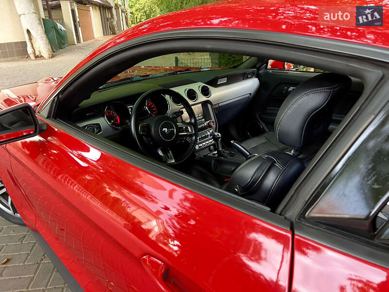 Купе Ford Mustang 2015 в Одесі