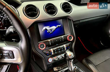 Купе Ford Mustang 2015 в 
