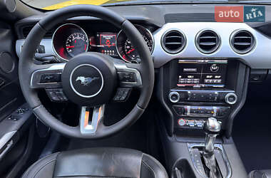 Купе Ford Mustang 2014 в 