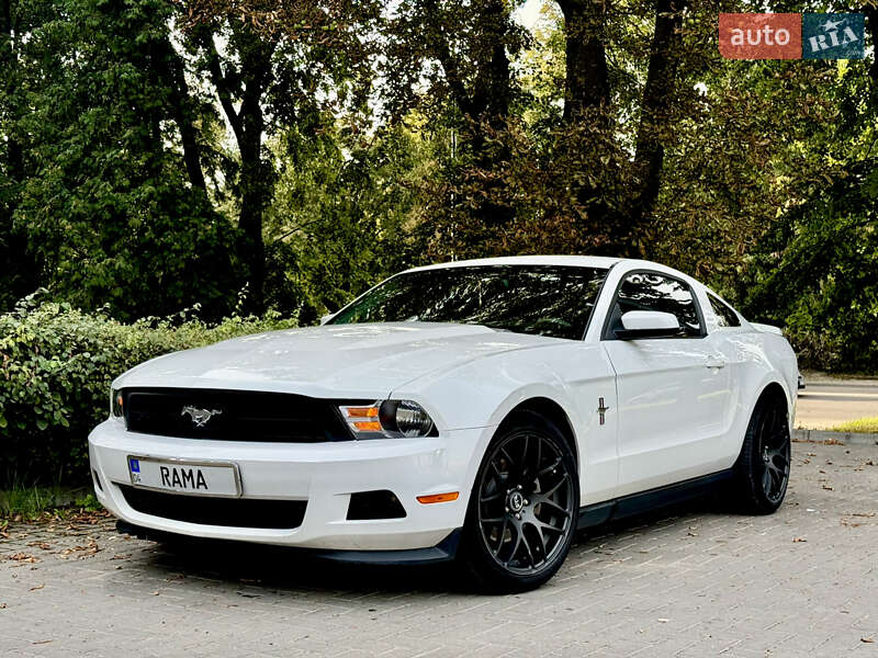 Ford Mustang 2011
