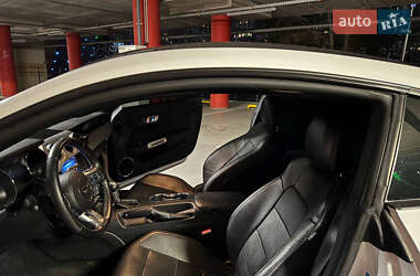 Купе Ford Mustang 2015 в 